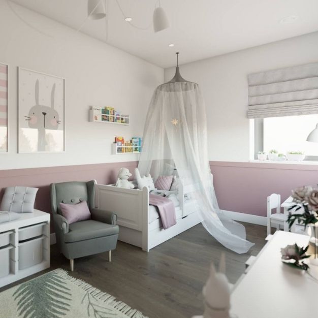 pokój dziecięcy z łóżkiem z baldachimem, pokój dla dziewczynki z różowym kolorem, drewniana podłoga w pokoju dziecięcym